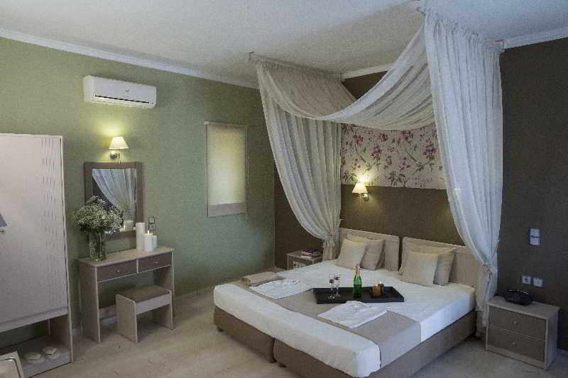 Elia Stalos Apartments Agia Marina  ภายนอก รูปภาพ