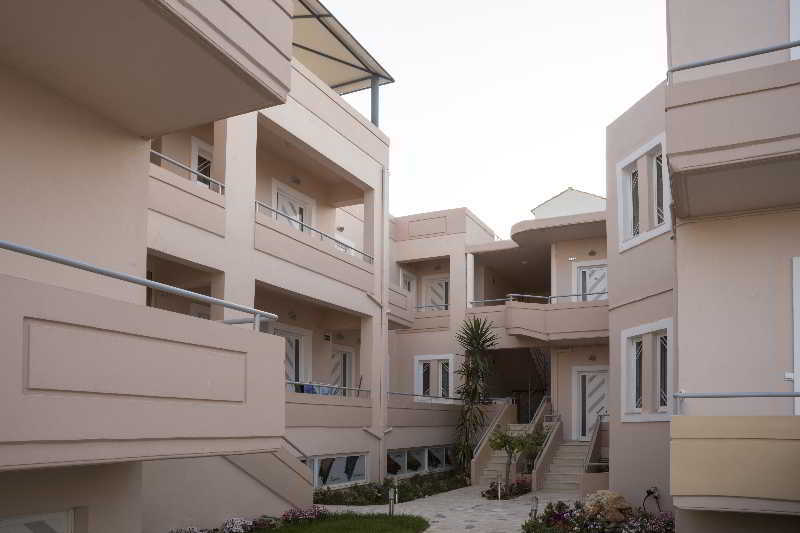 Elia Stalos Apartments Agia Marina  ภายนอก รูปภาพ