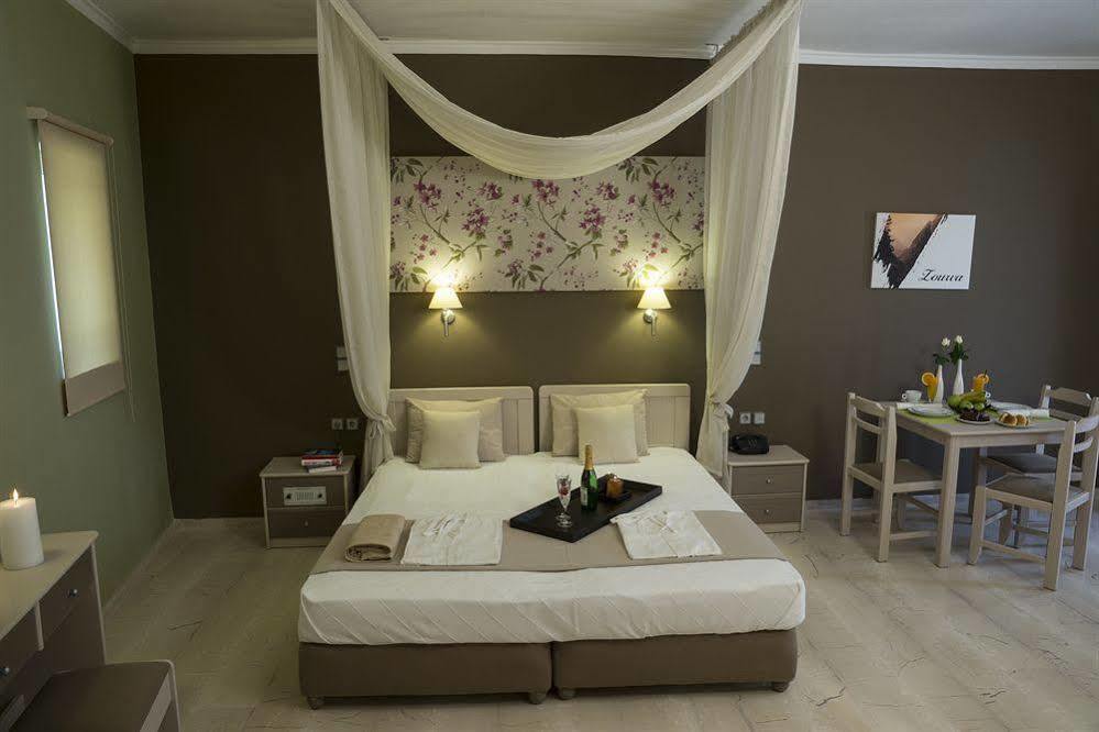 Elia Stalos Apartments Agia Marina  ภายนอก รูปภาพ